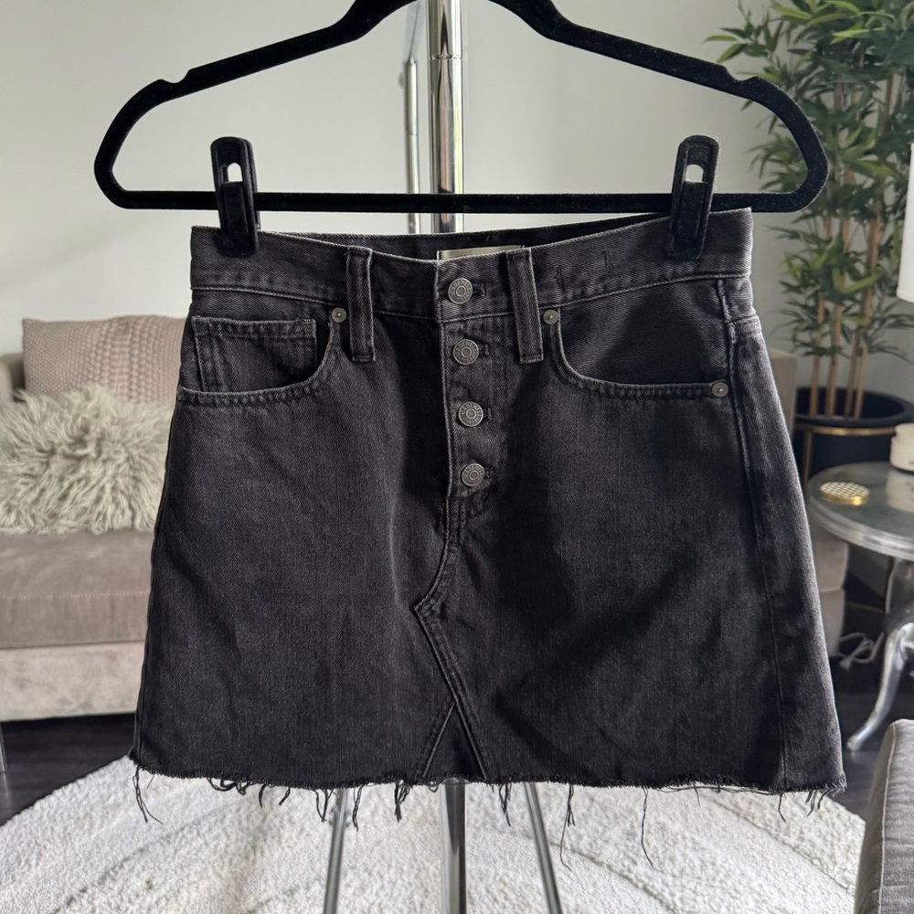 Madewell Black Charcoal Denim Skirt Rigid Denim A-line Button Fly size 24